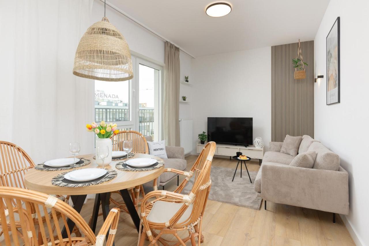 Apartment Optykow Spacious & Cosy With Parking By Renters *