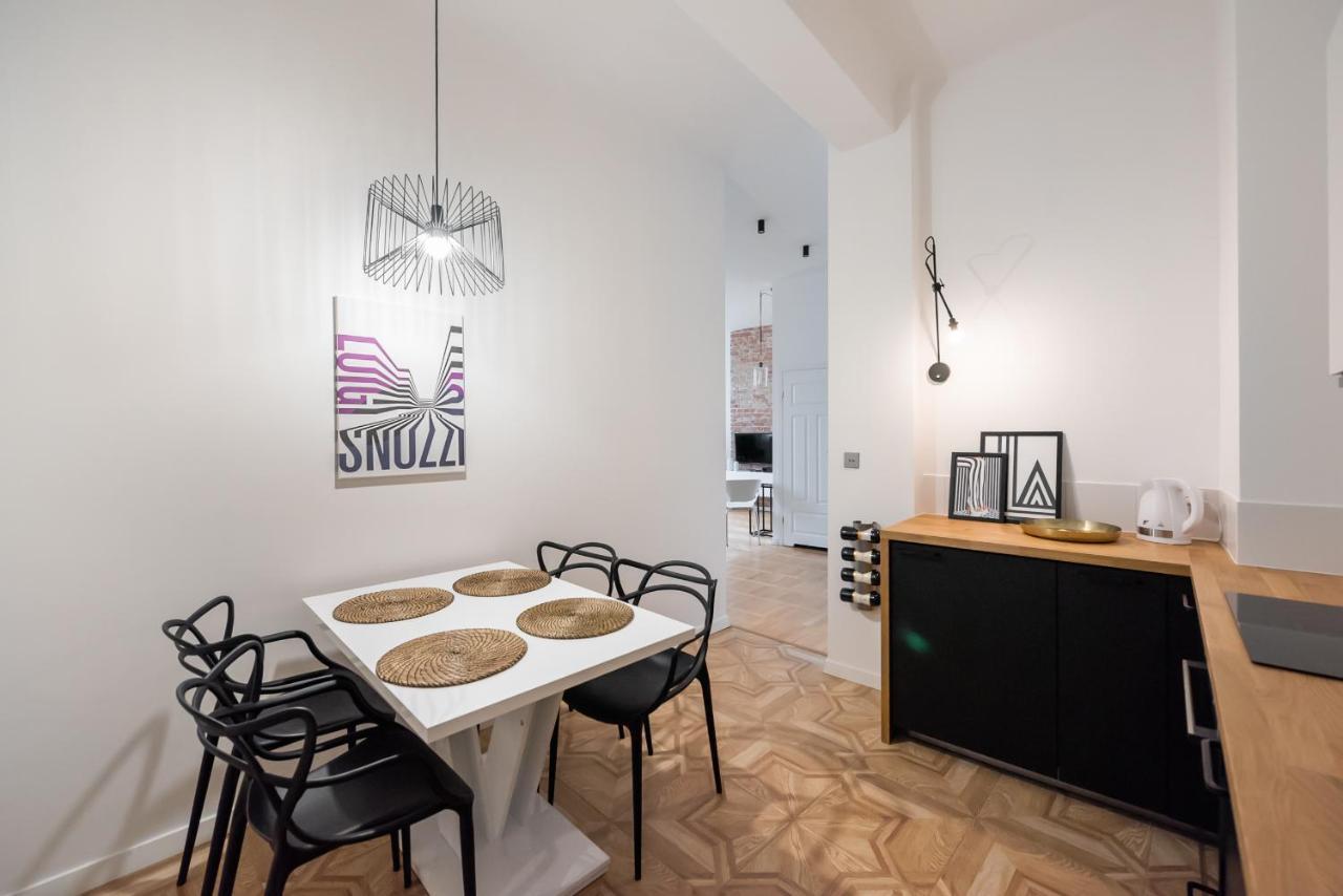 Old Town Basilisk Apartment Warsaw