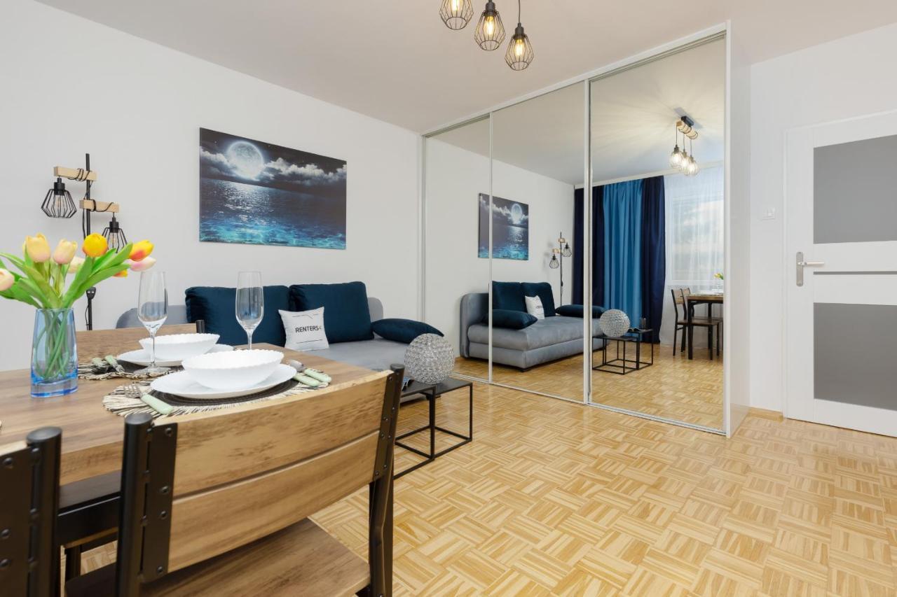 Family Bogatynska Bemowo By Renters * Warsaw