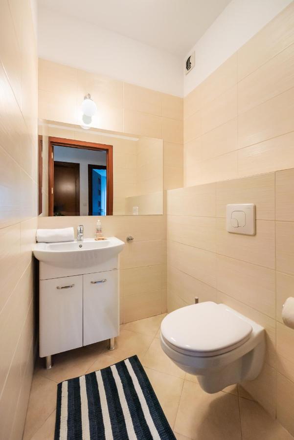 Wola Sunset Free Parking Apartment Warsaw