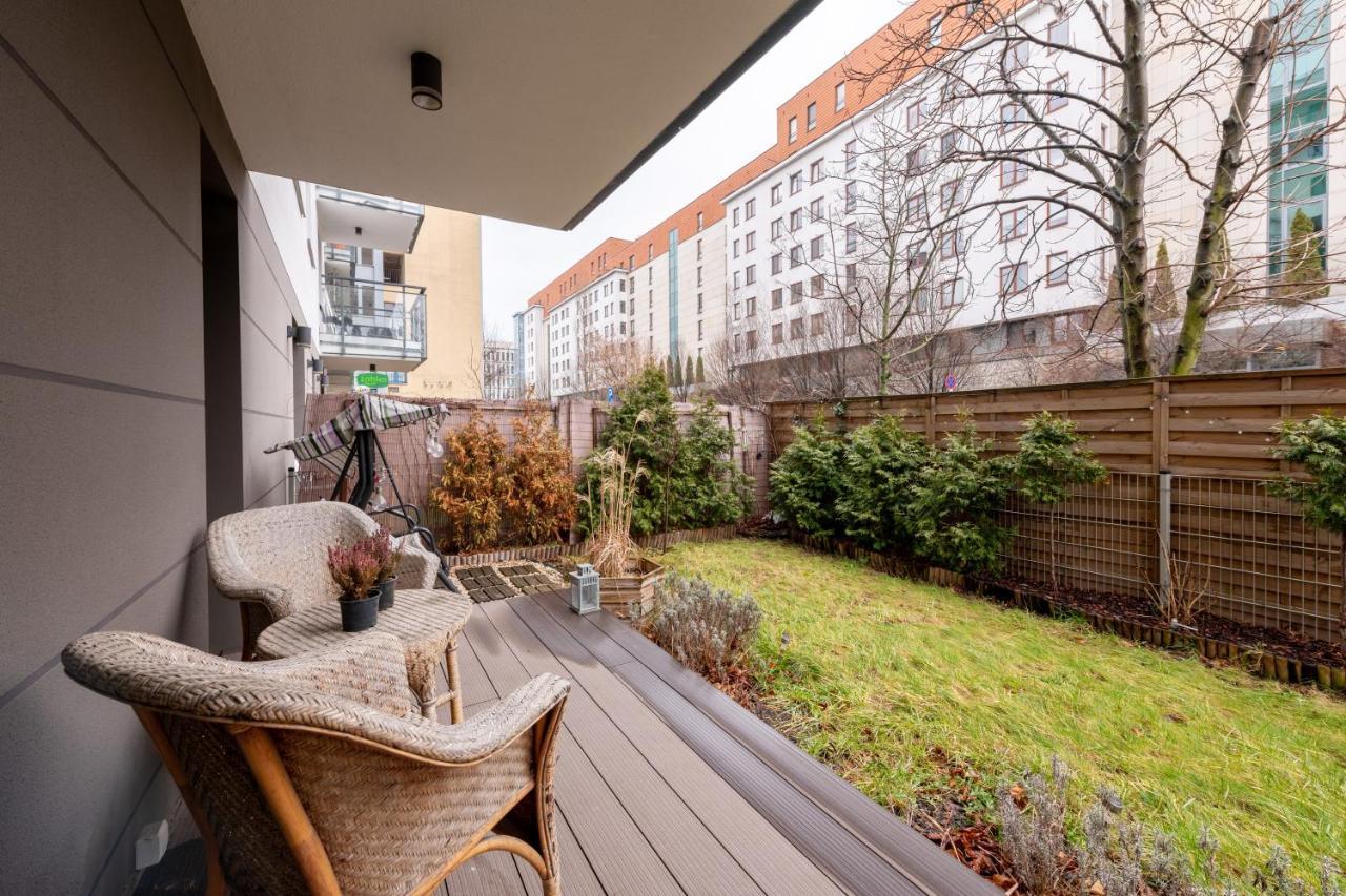 Good Apartments: Kierbedzia 6 With Free Parking And Garden Terrace Warsaw
