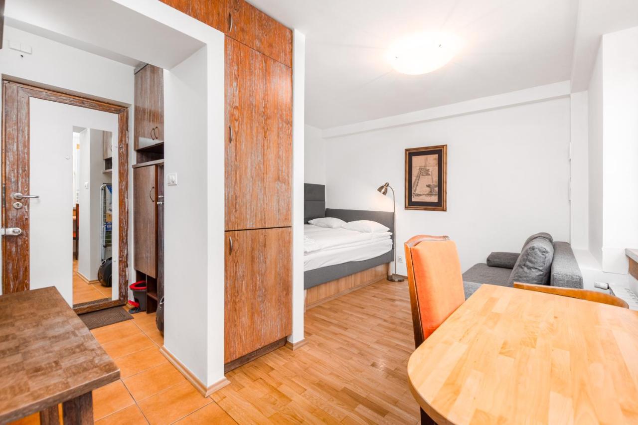 Apartment E. Plater With Ac By Your Freedom