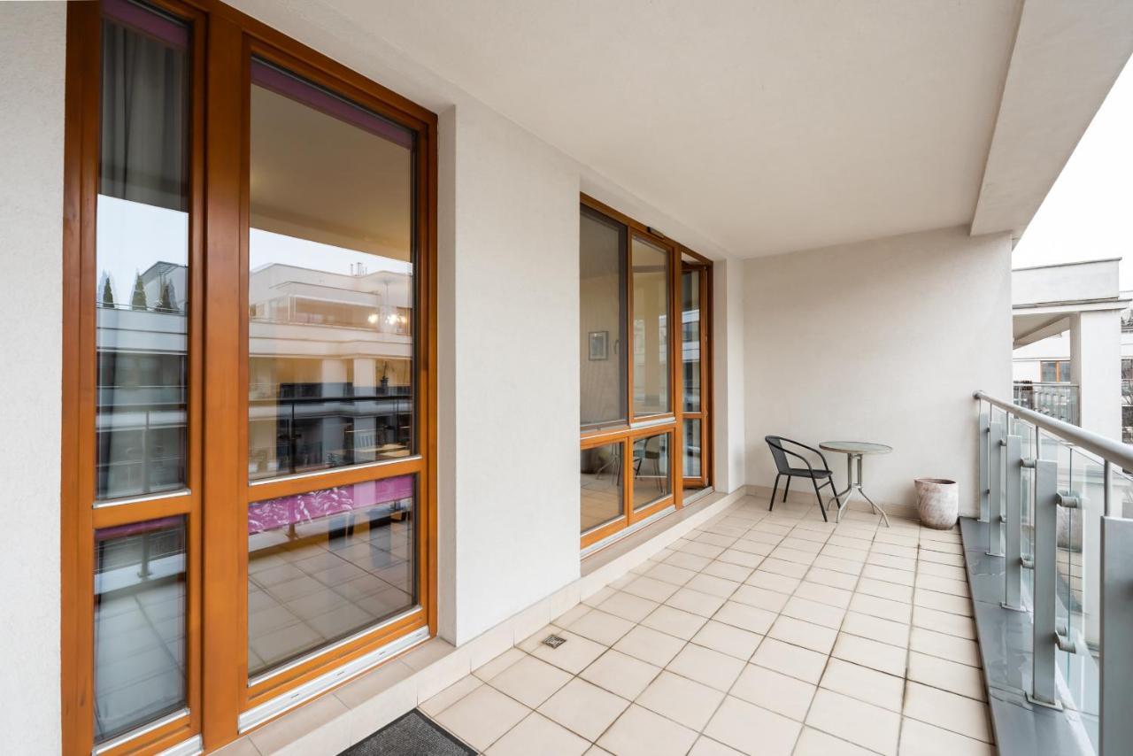Apartament Wilanow Violet