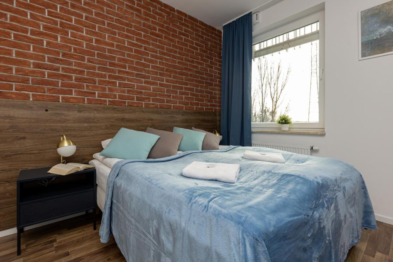 Stacja Wola With Parking By Renters Apartment