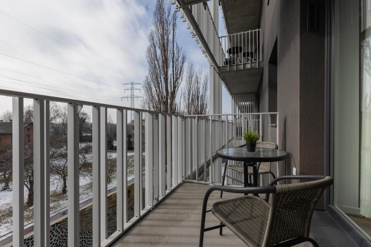 Stacja Wola With Parking By Renters Apartment