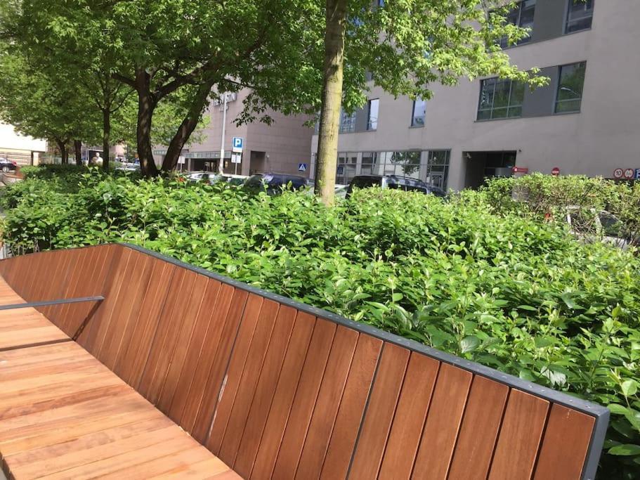 24h Check In, Aircon- Free Public Pool-fitness-sauna Apartment