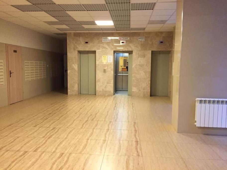 24h Check In, Aircon- Free Public Pool-fitness-sauna Apartment *