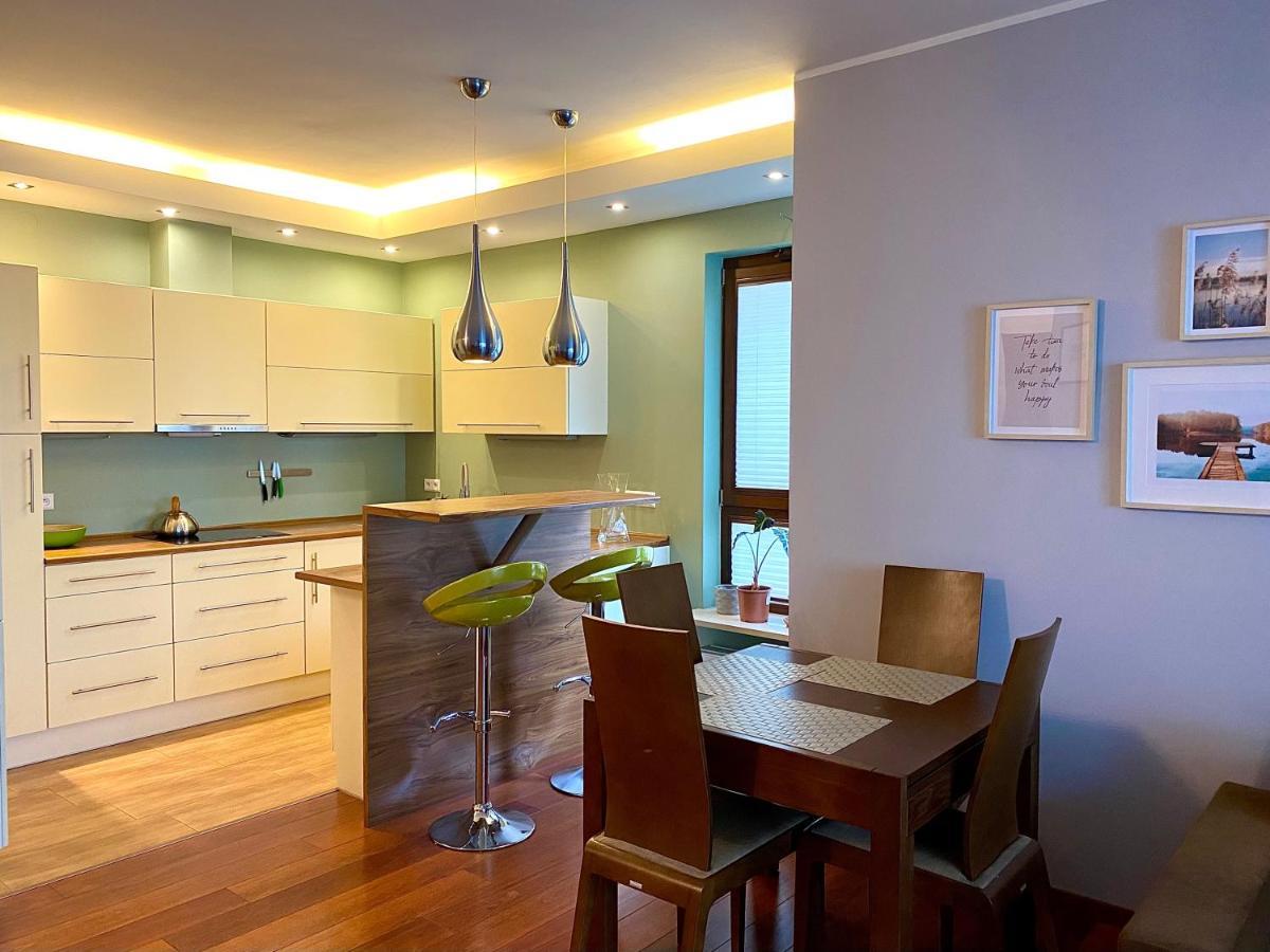 Project Comfort Apartament Gieldowa 4c/95 Wola-srodmiescie Apartment
