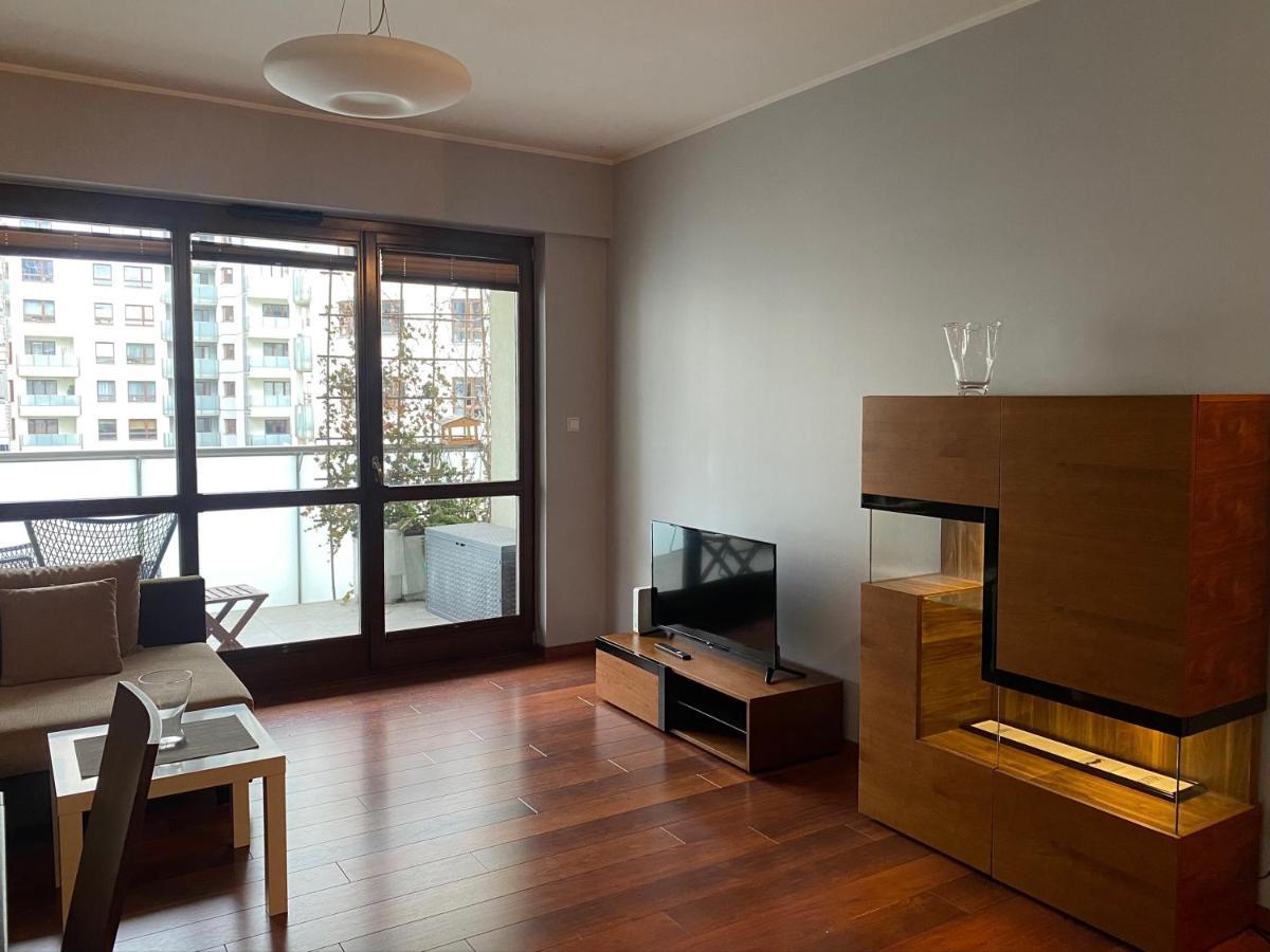 Project Comfort Apartament Gieldowa 4c/95 Wola-srodmiescie Apartment