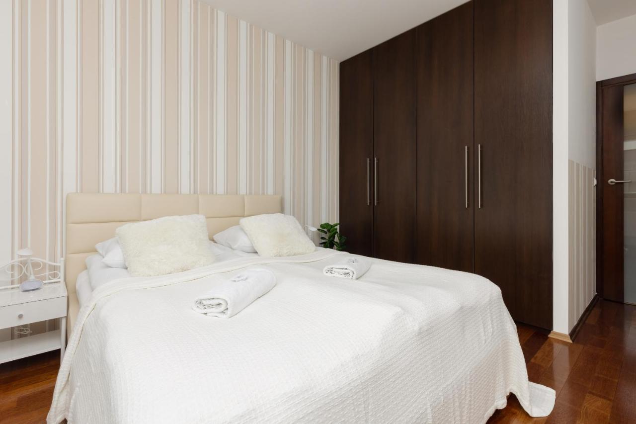 Mokotow Obrzezna By Renters Căn hộ Warsaw