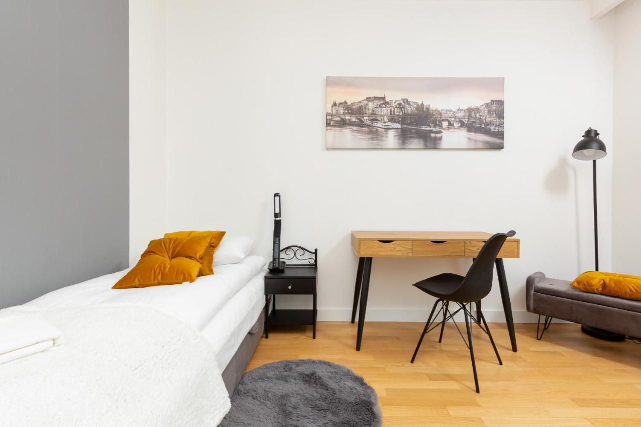 Apartment Park Arkadia With Parking Mokotow By Renters *