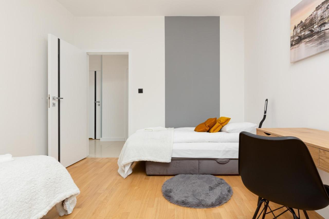 Apartment Park Arkadia With Parking Mokotow By Renters Warsaw