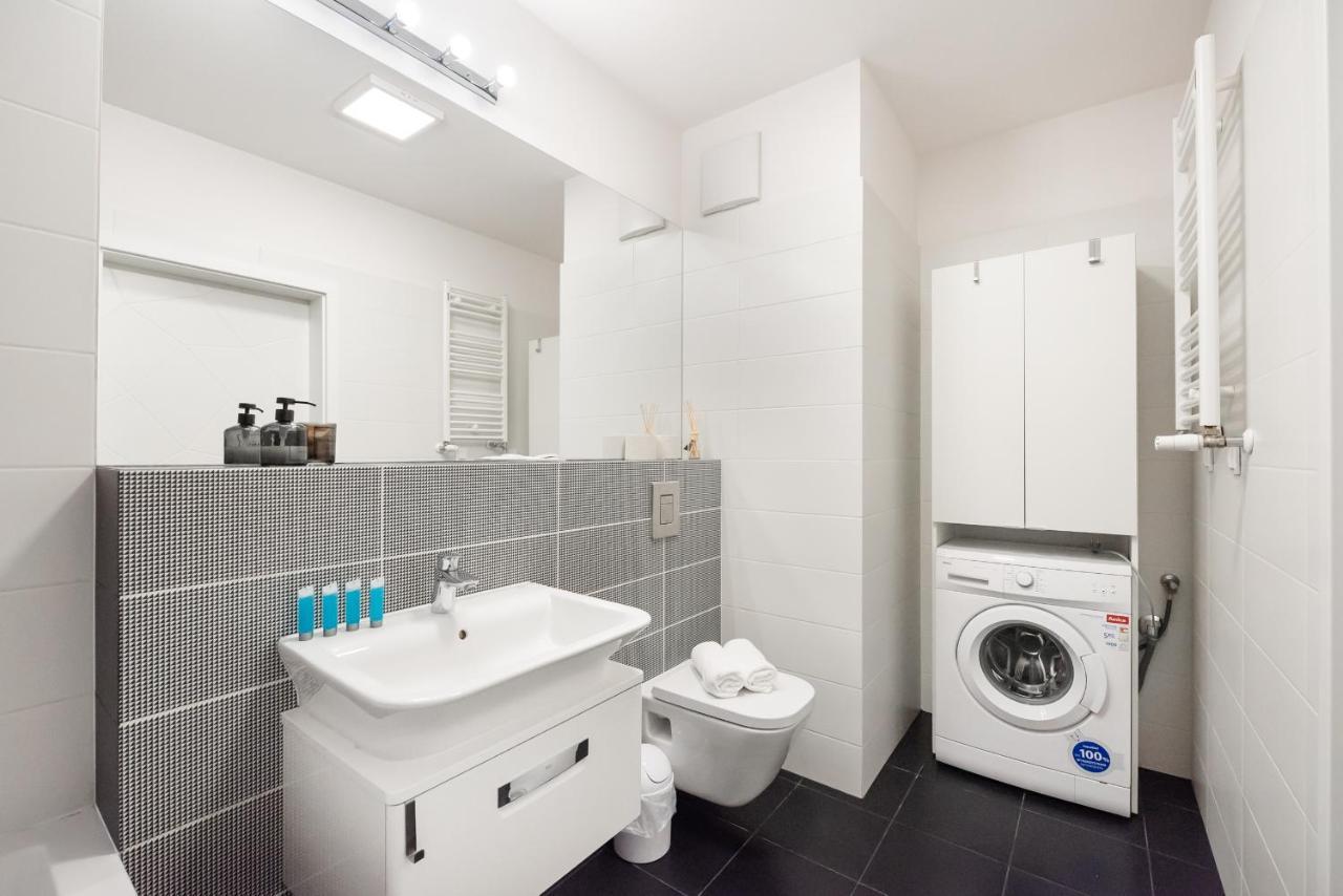 Apartamento Metro Mlynow Silver *