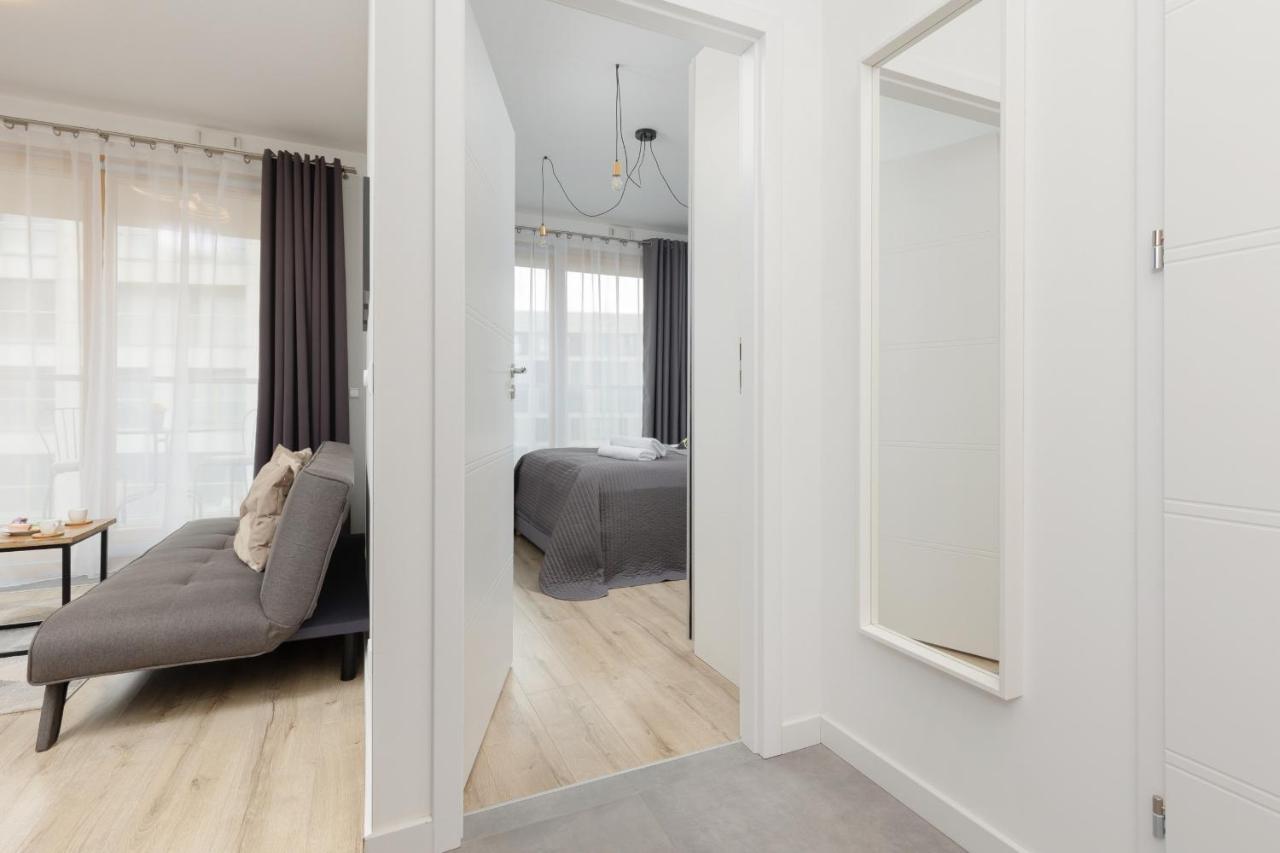Cozy With Parking In The 19th District By Renters * Warsaw