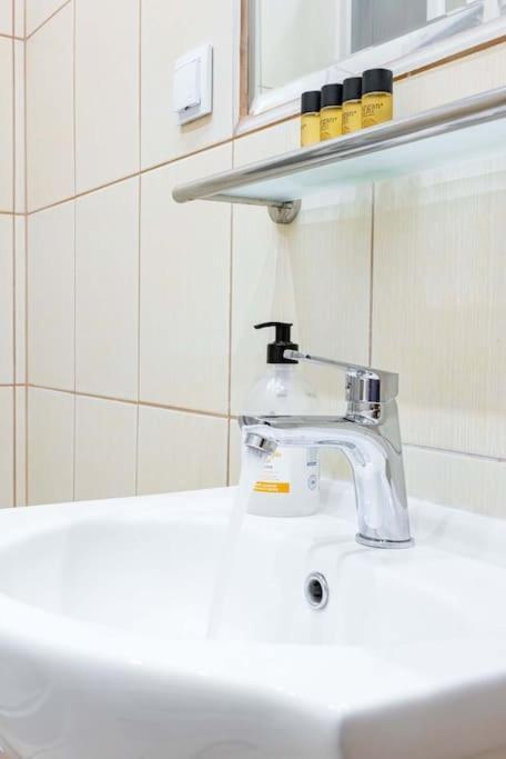 Apartment Swietojanska 19, Old Town/100 M From Royal Castle