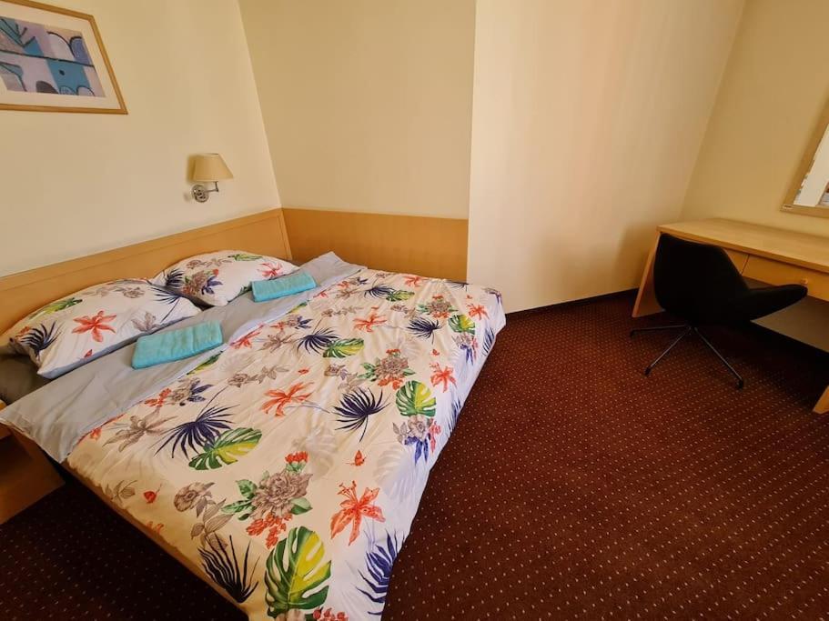Apartamento 10q - Z6 701