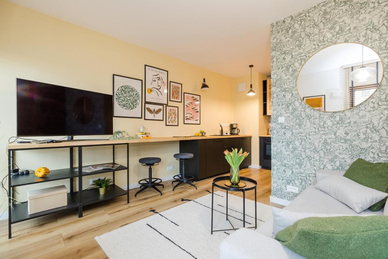 Căn hộ Shortstaypoland Sierakowskiego Warsaw