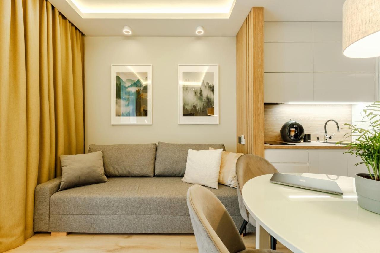 Wola, Wi-fi, Smart Lock, Air Condition Apartamento