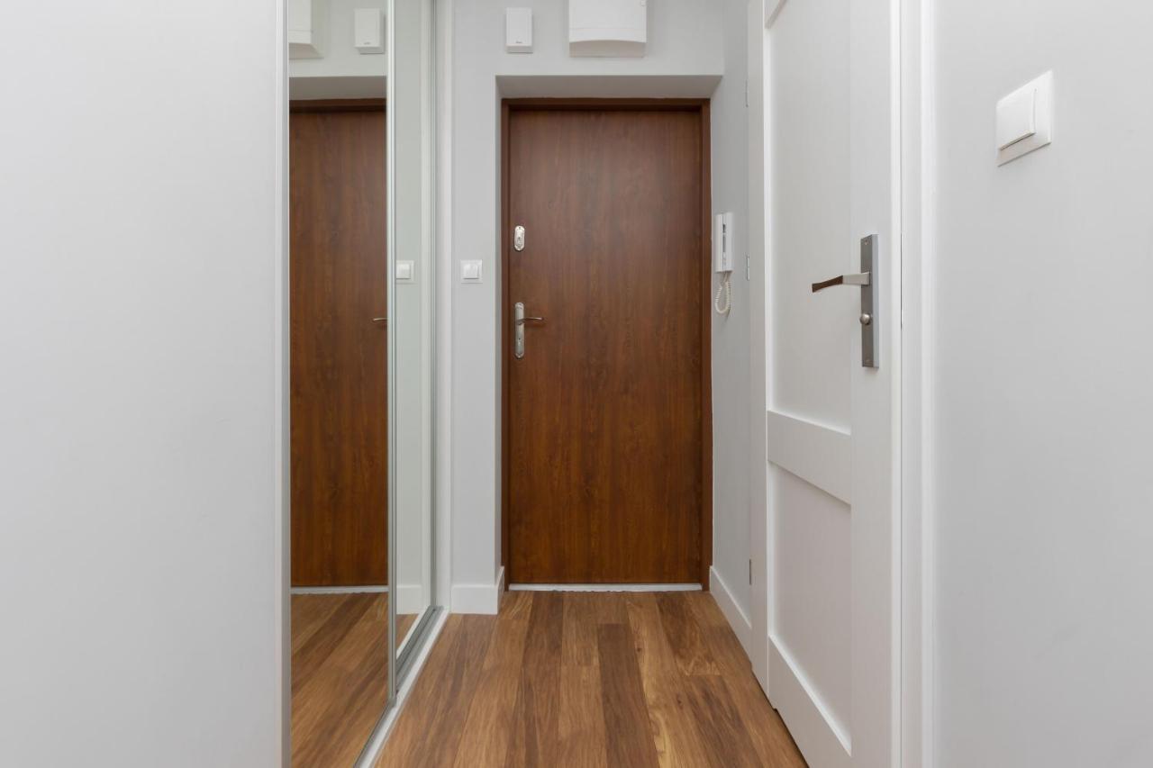 Golden By Renters Warsaw