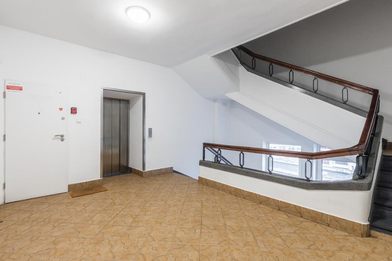 Apartment Superapart Plac Konstytucji 6