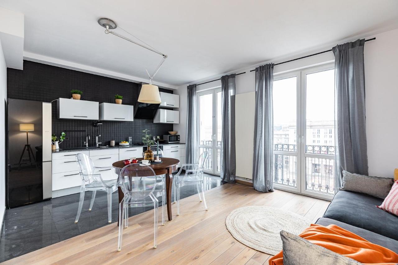 Superapart Plac Konstytucji 6 *