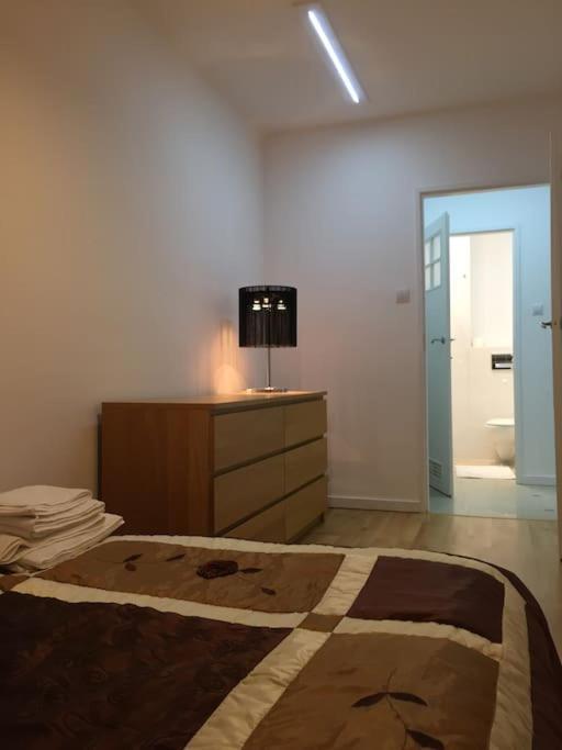 24h Check In, Aircon- Free Public Pool-fitness-sauna Warsaw