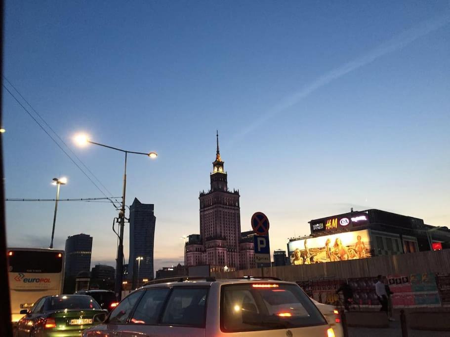 Apartment 24h Check In, Aircon- Free Public Pool-fitness-sauna Warsaw