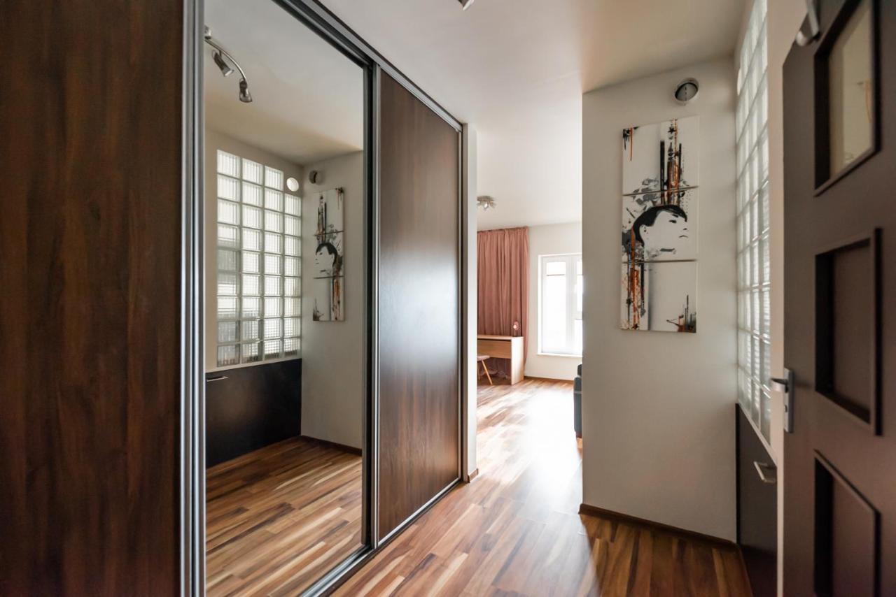 Apartamento Wola 8th Floor Rose