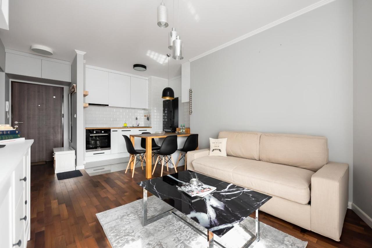 Metro Plocka Exclusive Apartment Warsaw