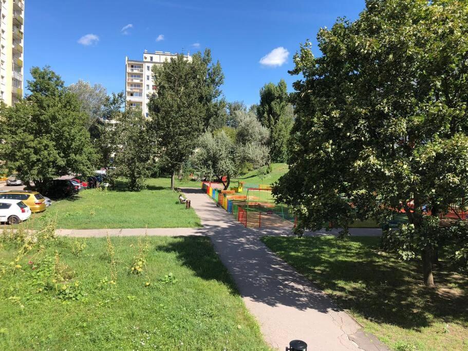 Andersena Modern B - 10 Min Cmkp - 5 Min Metro - 15 Min Center Apartment *