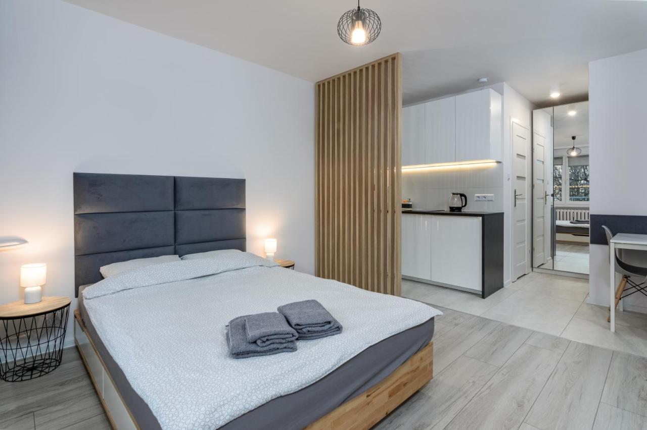 Apartment Andersena Modern B - 10 Min Cmkp - 5 Min Metro - 15 Min Center Warsaw