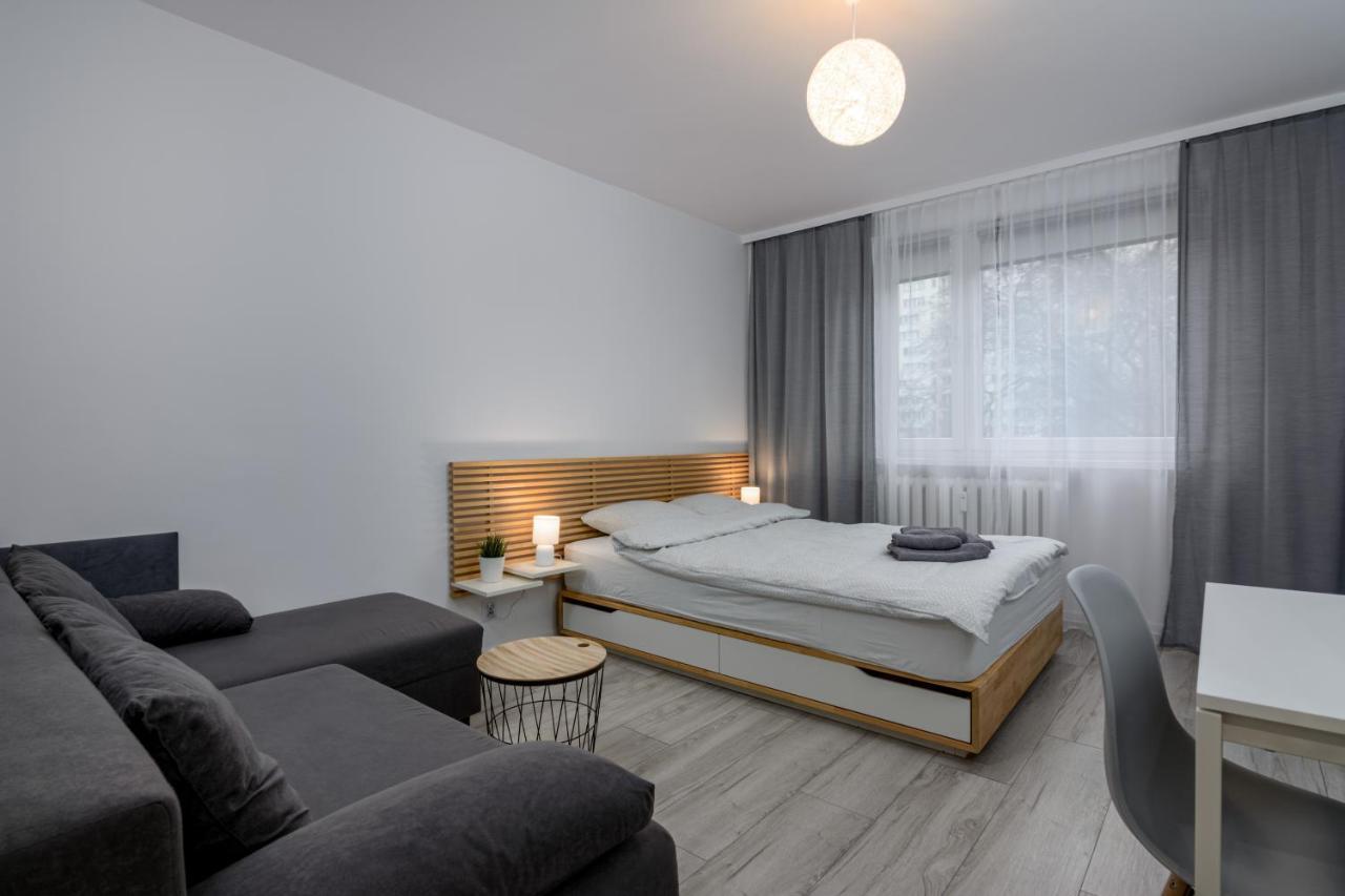 Andersena Modern A - 10 Min Cmkp - 5 Min Metro - 15 Min Center Apartment *