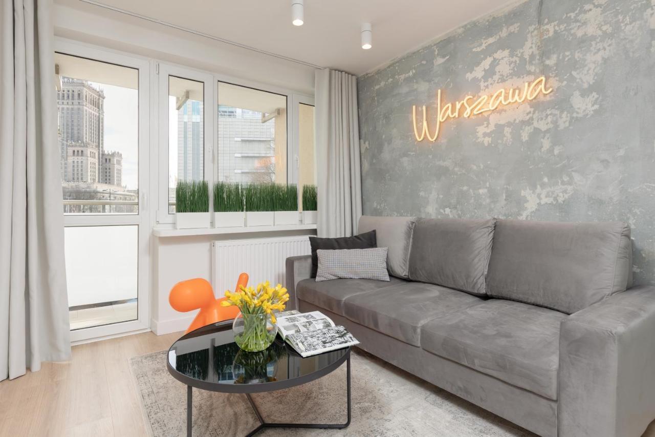 Center By Renters Apartment