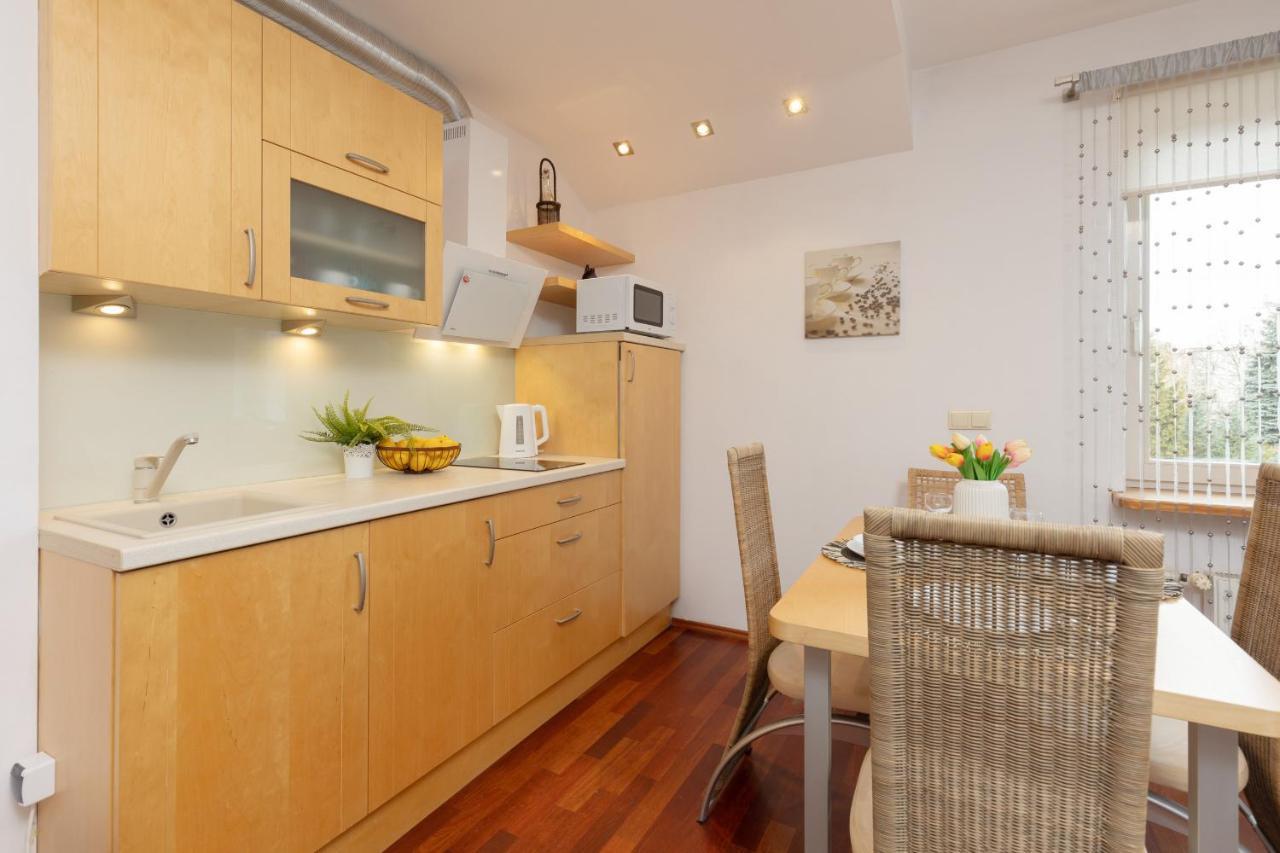 Quiet Bemowo House With Garden By Renters * Warsaw