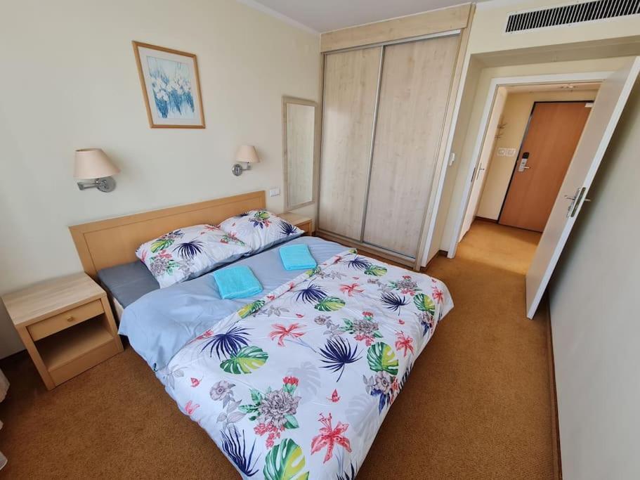 10q - Z6 801 Apartament Warszawa