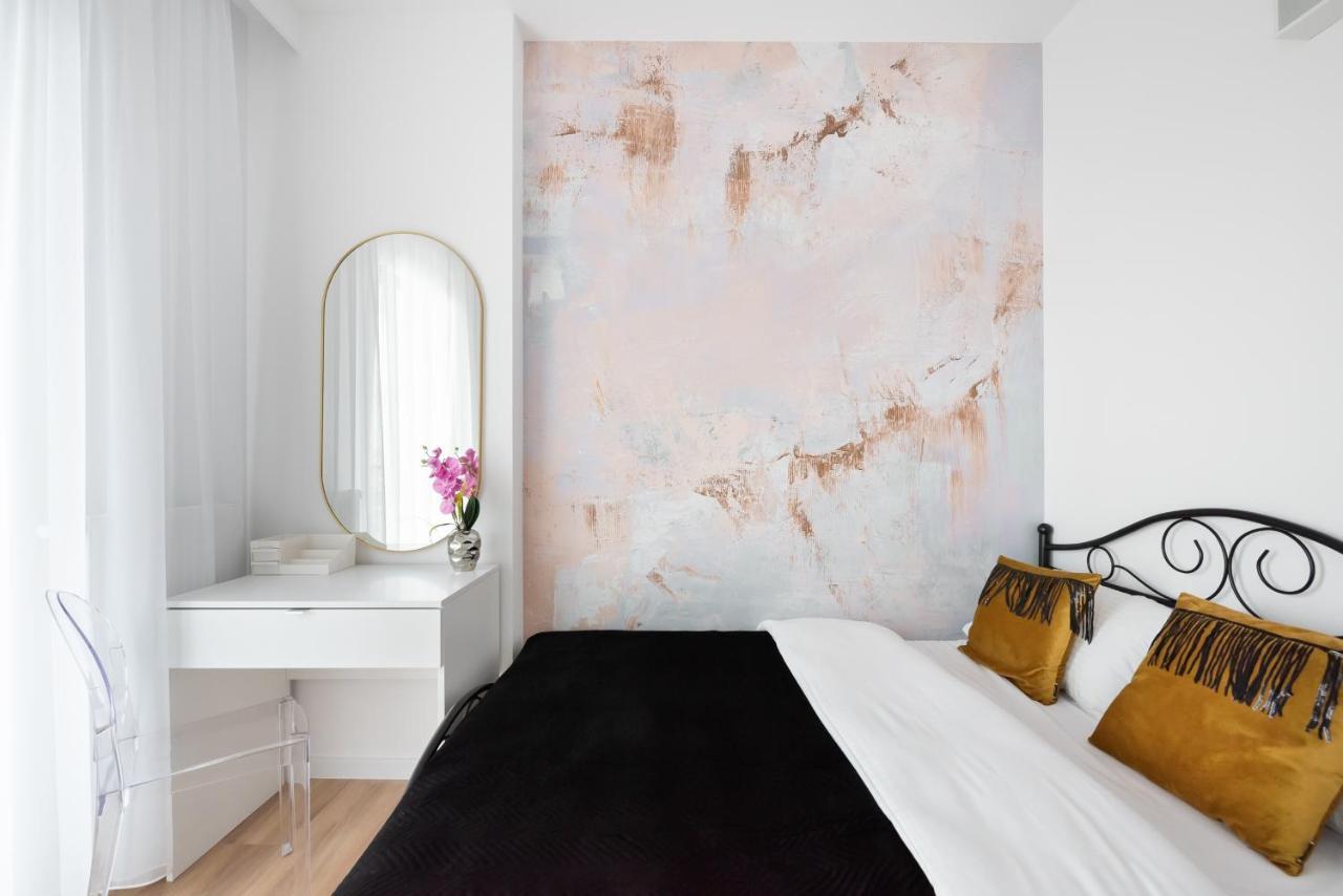 New Comfort 747 Apartamento