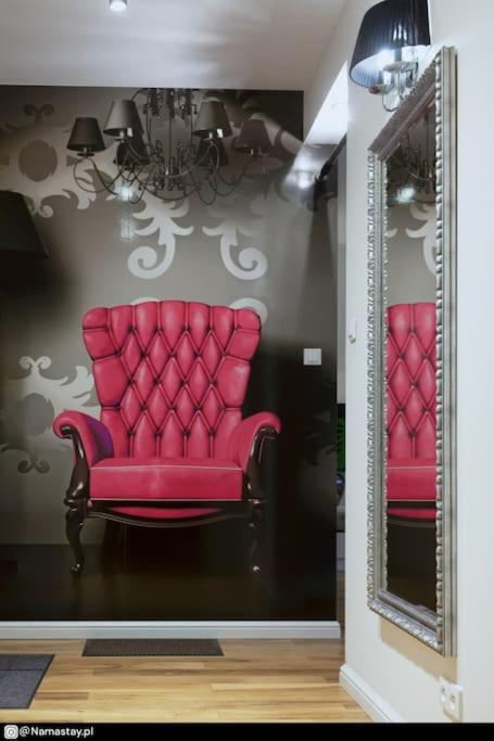 Glamour Designer Well-equipped 2 Bed Apartamento Varsóvia
