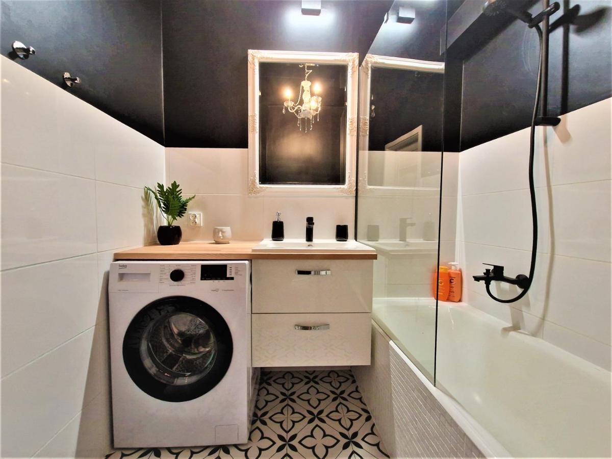 Guest house J&w Swietojanska Warsaw