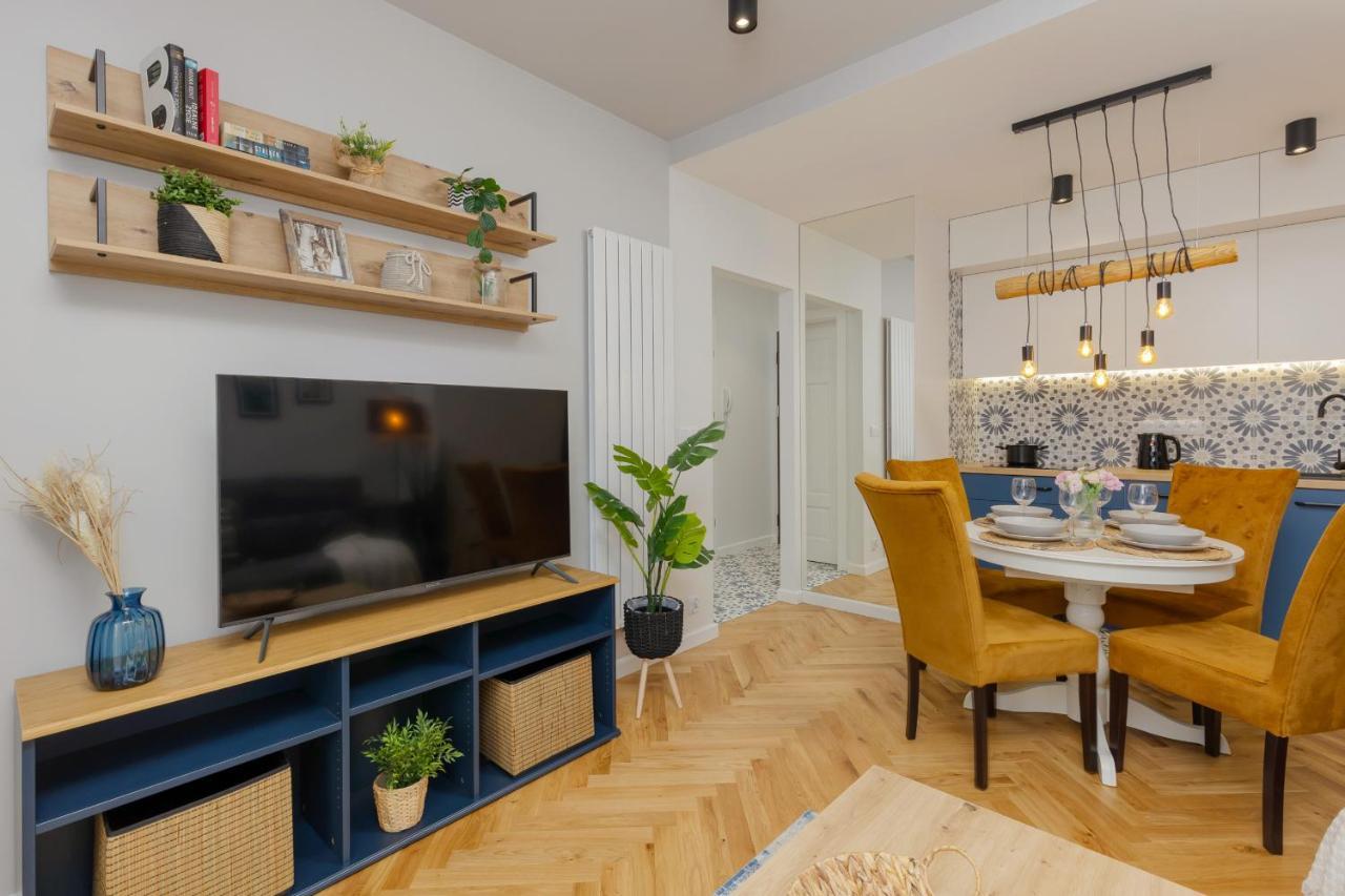 Apartment Westfield Burakowska With Parking By Renters *