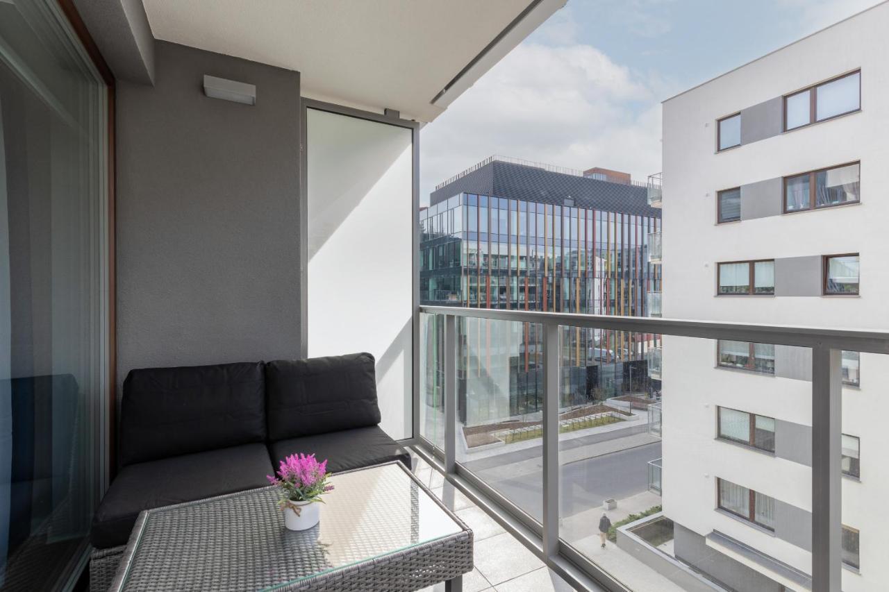 Westfield Burakowska With Parking By Renters * Warsaw
