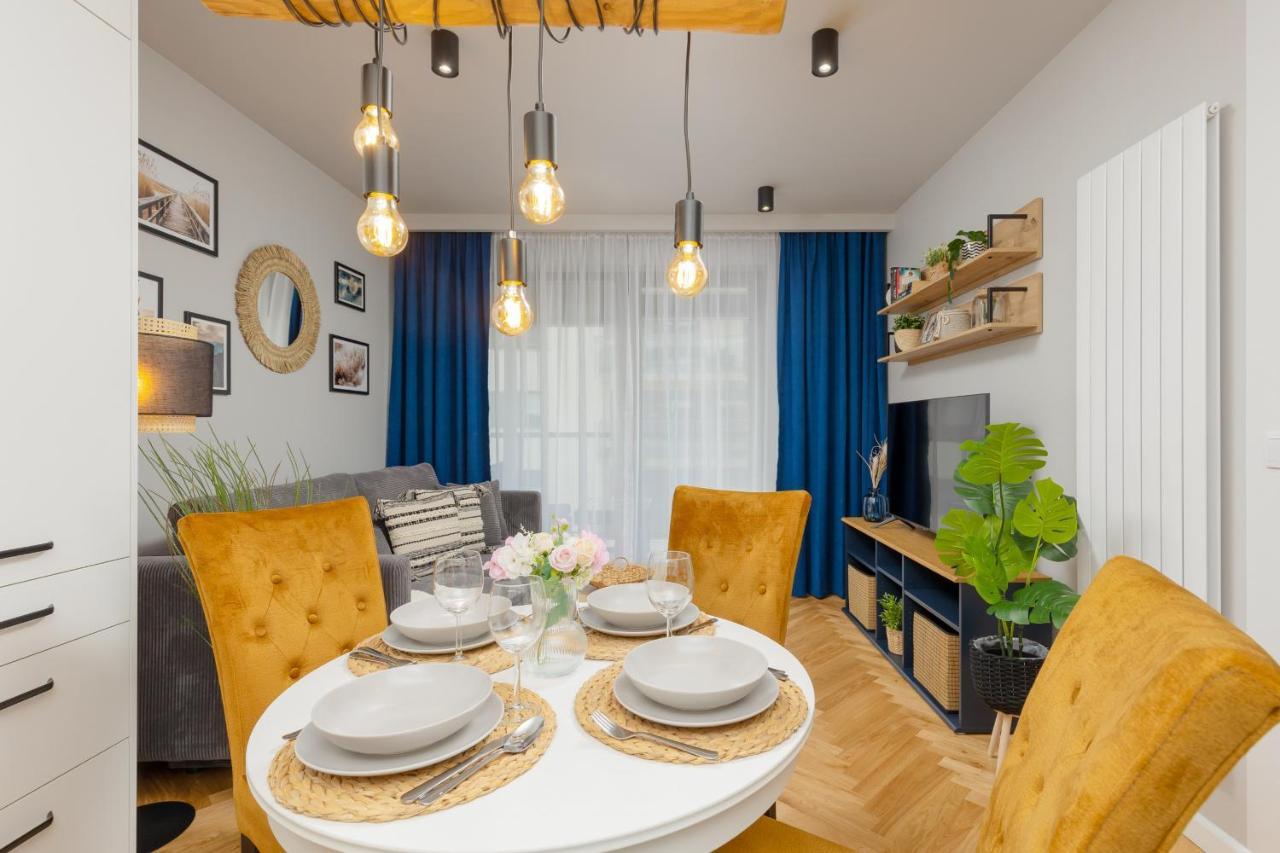 Apartment Westfield Burakowska With Parking By Renters