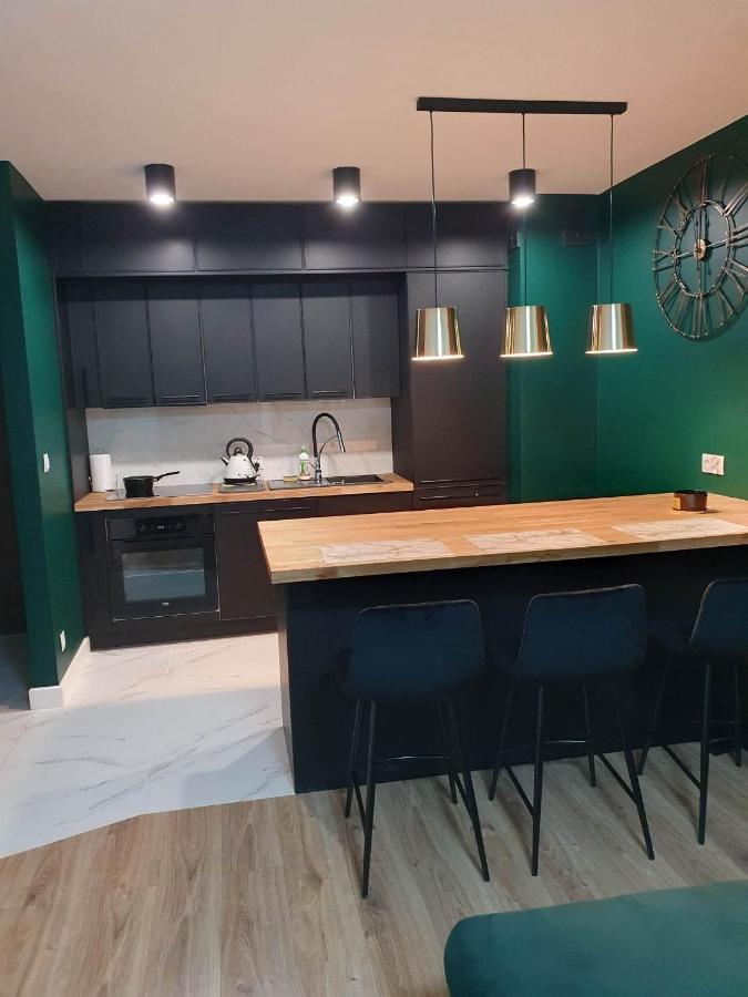 3 Pokojowy Lub W Mieszkaniu W Nowym Bloku Homestay Warsaw