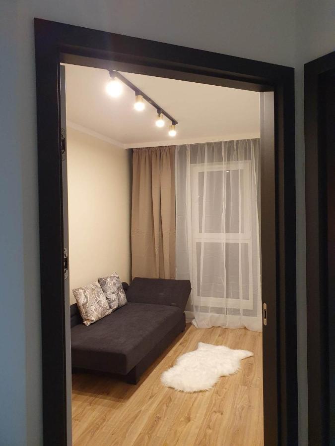 3 Pokojowy Lub W Mieszkaniu W Nowym Bloku Warsaw