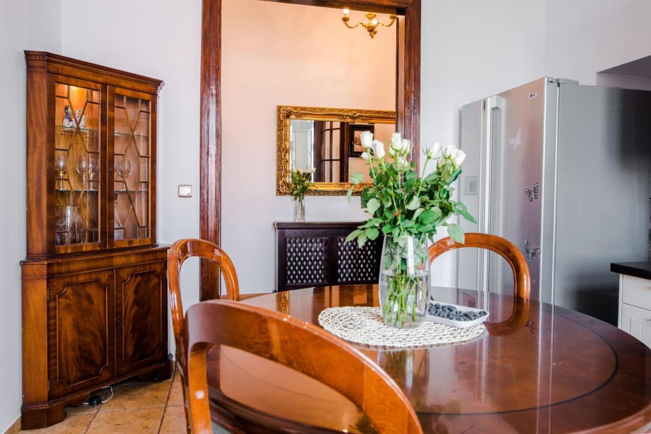 Halby Luxury Chmielna 73b Warszawa