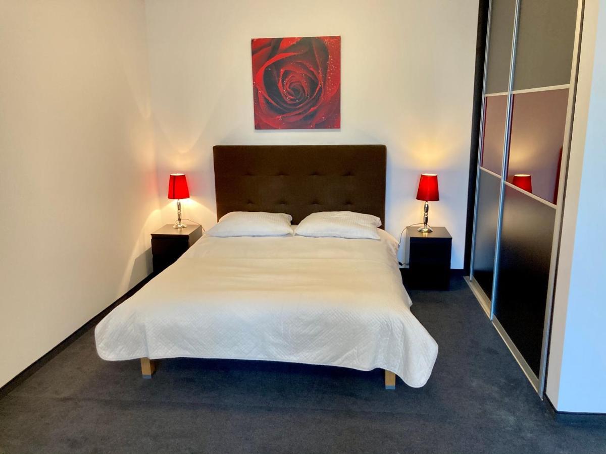 Apartment Center - Atelier Warschau