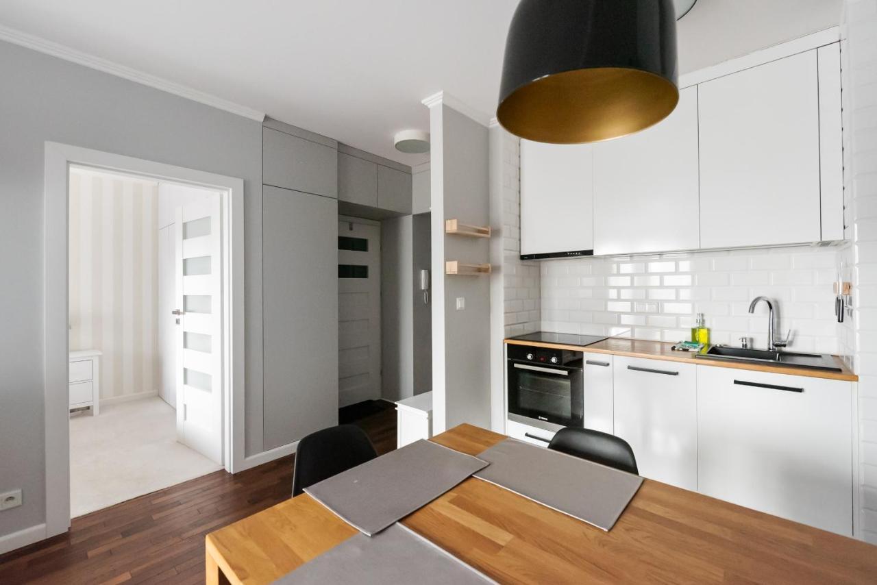 Apartment Metro Plocka Exclusive Warsaw