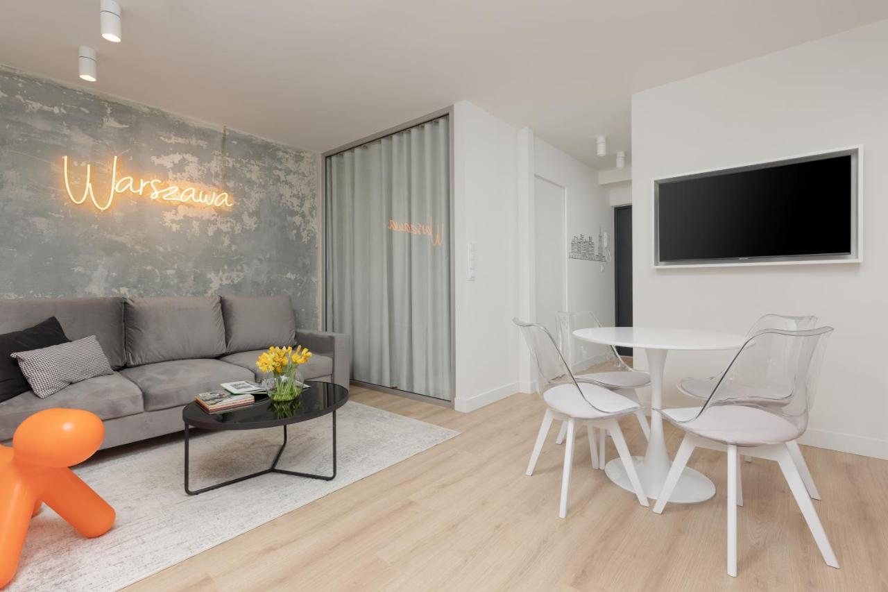 Center By Renters Apartment