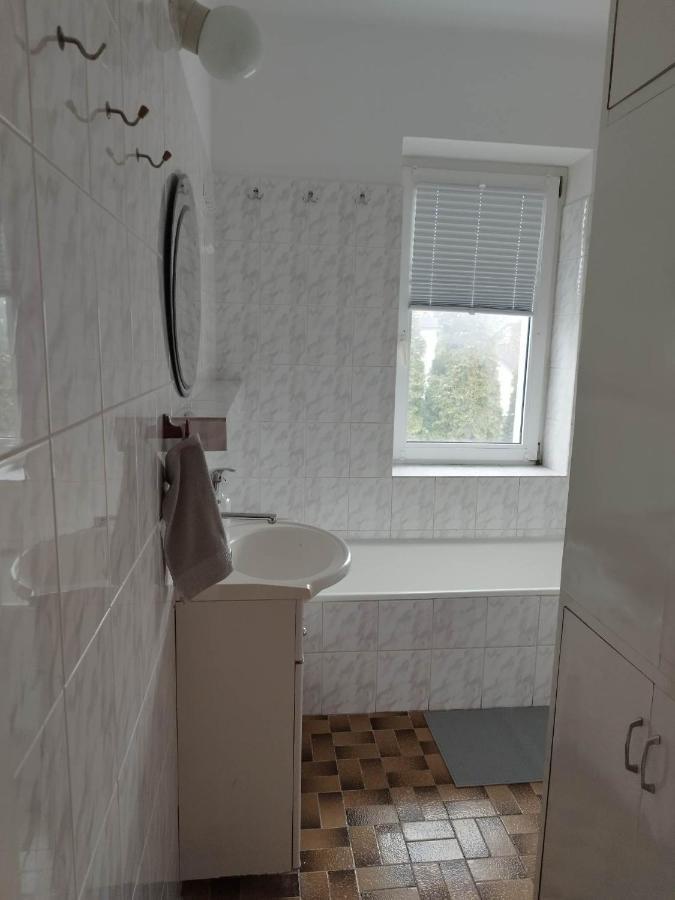 Pokoje, Na Wlochach, Ul. Nieduza Hospedagem domiciliar
