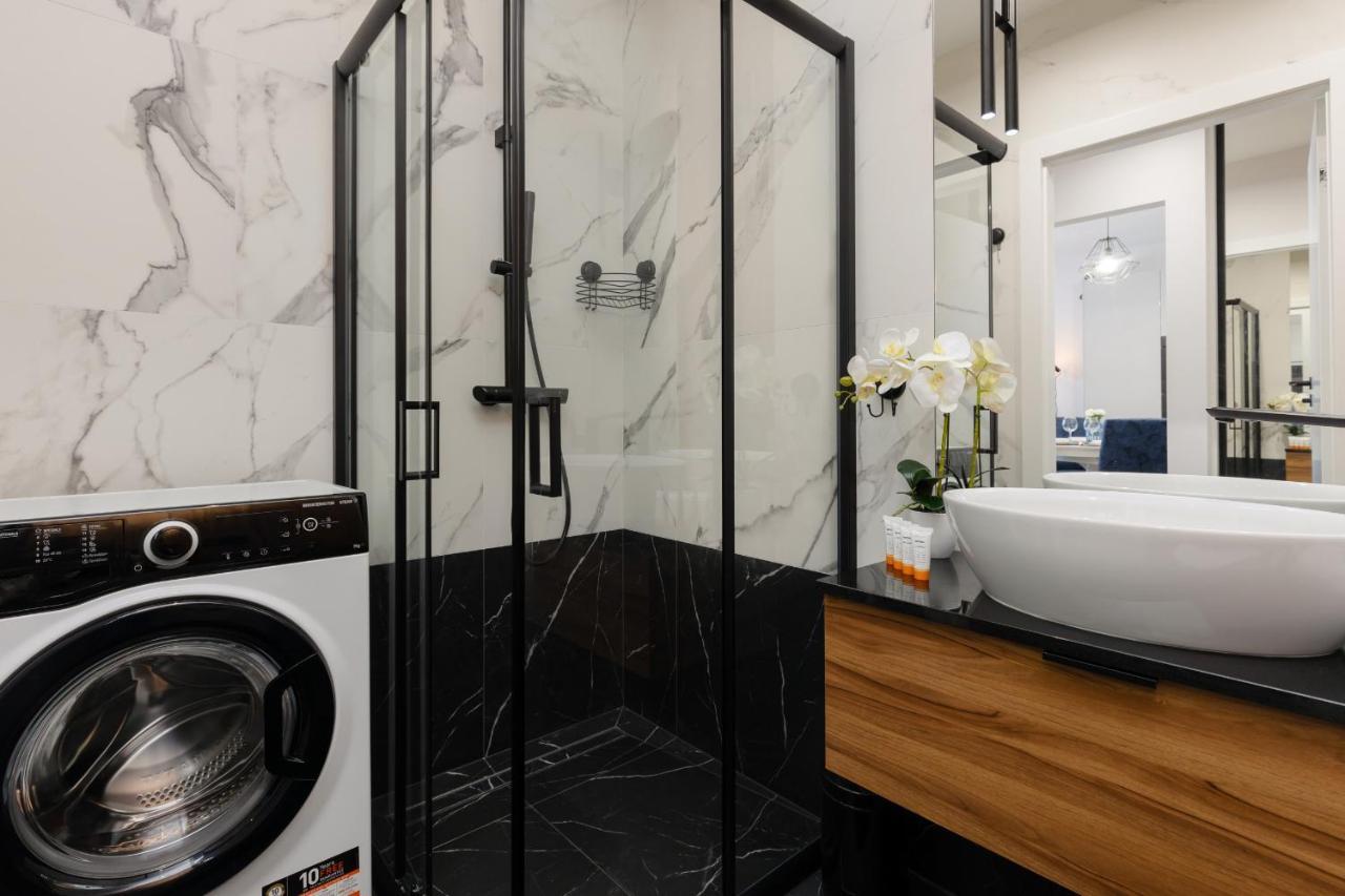 Apartment Arkadia Wola With Parking By Renters *