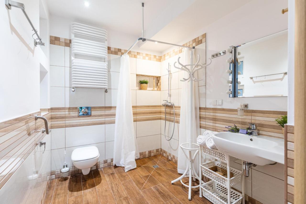 Superapart Cieplarniana 44b Warsaw